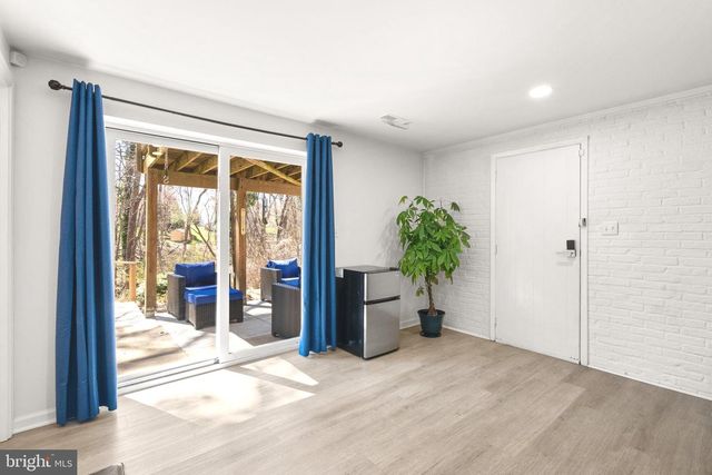 8607 PINECLIFF DR, Frederick, MD 21704