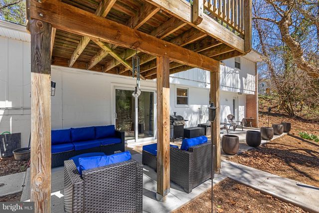 8607 PINECLIFF DR, Frederick, MD 21704