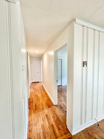 922 Ridgeway Avenue, Signal Mountain, TN 37377