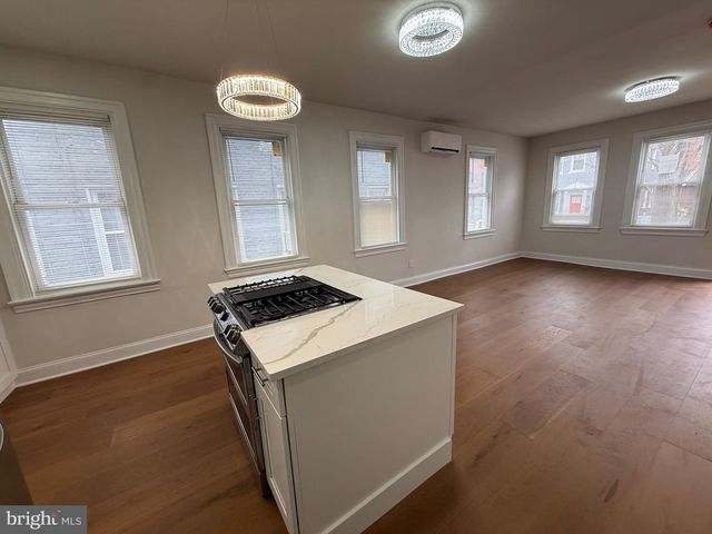 613 ROXBORO PL NW, Washington, DC 20011