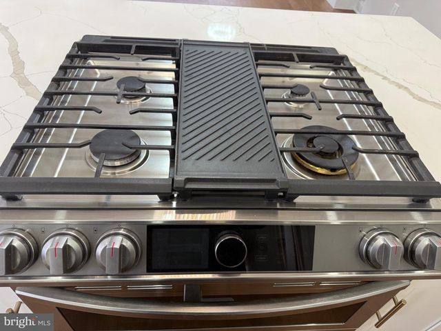 613 ROXBORO PL NW, Washington, DC 20011