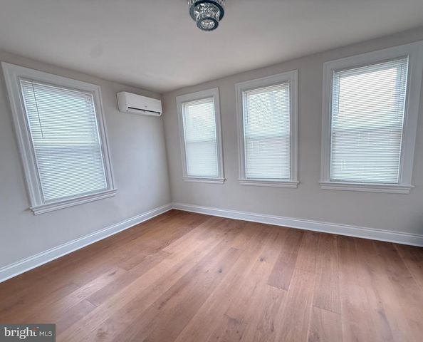 613 ROXBORO PL NW, Washington, DC 20011