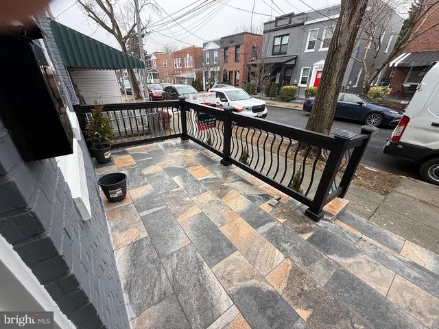 613 ROXBORO PL NW, Washington, DC 20011