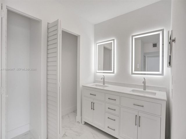 20355 NE 34th Court 1222, Aventura, FL 33180