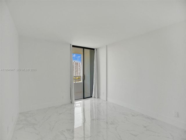 20355 NE 34th Court 1222, Aventura, FL 33180