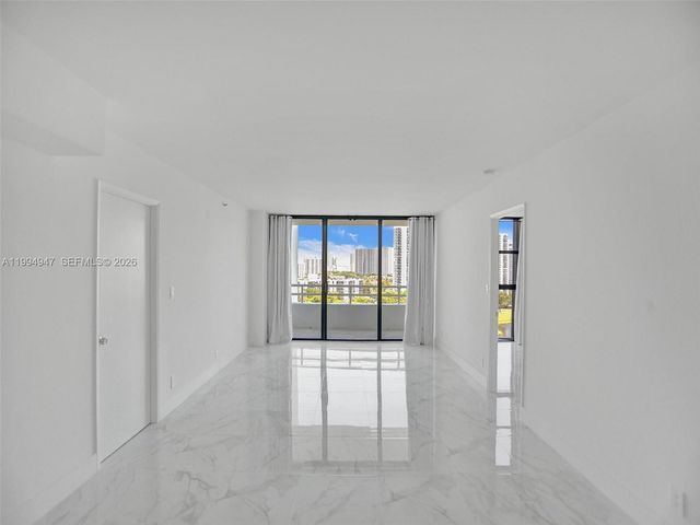 20355 NE 34th Court 1222, Aventura, FL 33180