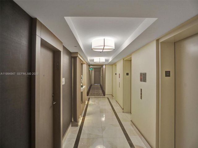 20355 NE 34th Court 1222, Aventura, FL 33180