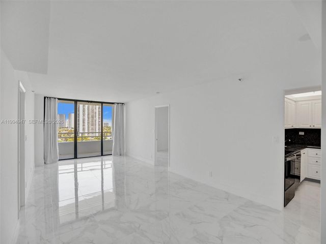 20355 NE 34th Court 1222, Aventura, FL 33180
