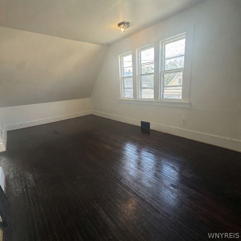213 Courtland Avenue, Buffalo, NY 14215