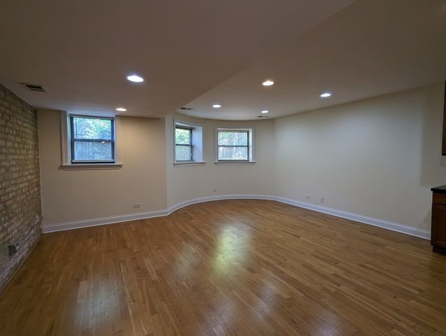 2834 N Albany Avenue G, Chicago, IL 60618
