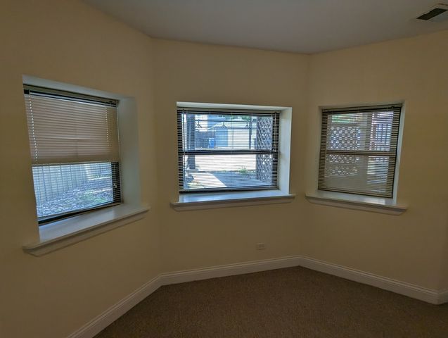 2834 N Albany Avenue G, Chicago, IL 60618