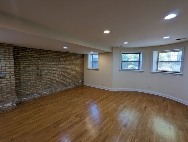 2834 N Albany Avenue G, Chicago, IL 60618