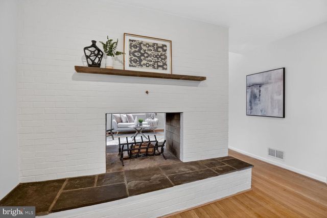 6104 ROBINWOOD RD, Bethesda, MD 20817