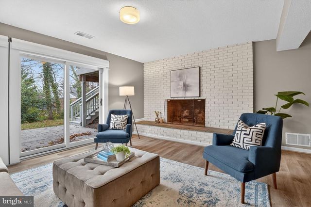 6104 ROBINWOOD RD, Bethesda, MD 20817