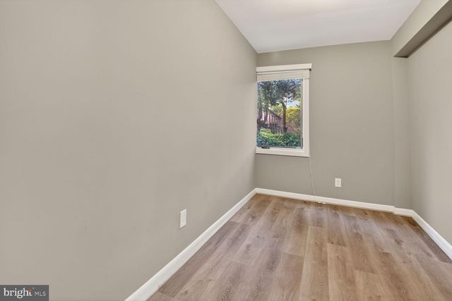 6104 ROBINWOOD RD, Bethesda, MD 20817