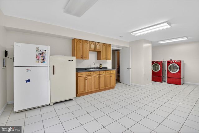 6104 ROBINWOOD RD, Bethesda, MD 20817