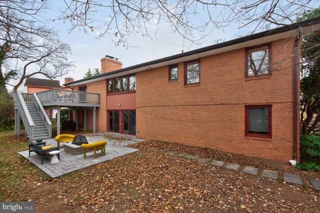 6104 ROBINWOOD RD, Bethesda, MD 20817