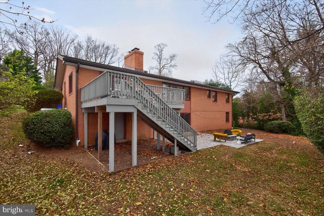 6104 ROBINWOOD RD, Bethesda, MD 20817