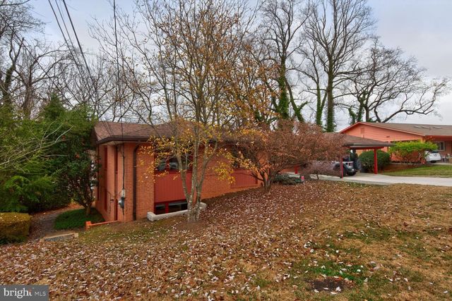 6104 ROBINWOOD RD, Bethesda, MD 20817