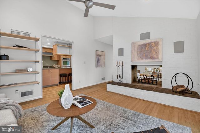 6104 ROBINWOOD RD, Bethesda, MD 20817