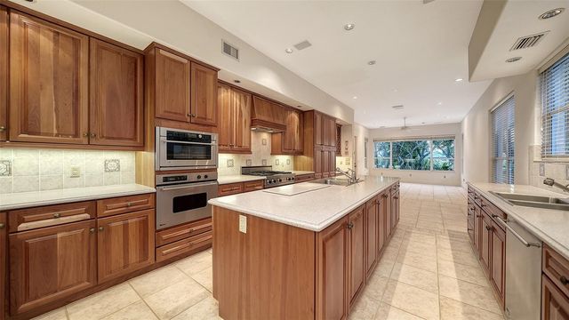 3519 FAIR OAKS LANE, Longboat Key, FL 34228