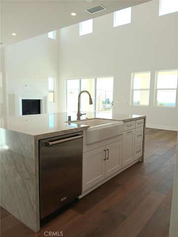 740 Via Arezzo Place, Altadena, CA 91001