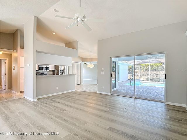 1039 GreenTurf Road, Spring Hill, FL 34608