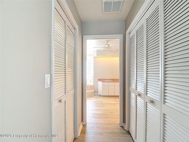 1039 GreenTurf Road, Spring Hill, FL 34608