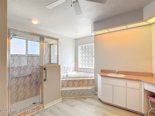 1039 GreenTurf Road, Spring Hill, FL 34608