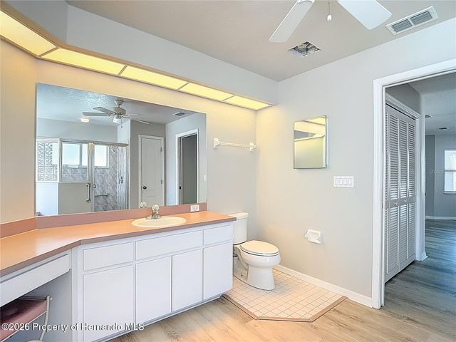 1039 GreenTurf Road, Spring Hill, FL 34608