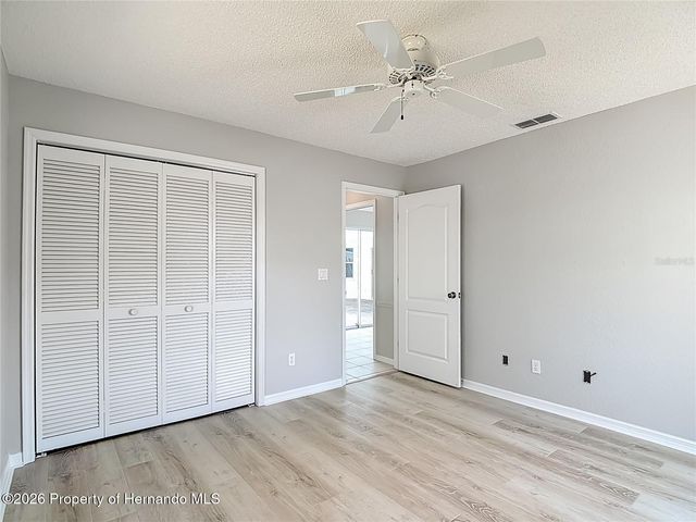 1039 GreenTurf Road, Spring Hill, FL 34608