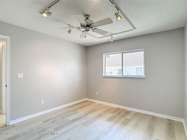 1039 GreenTurf Road, Spring Hill, FL 34608