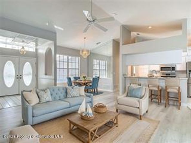 1039 GreenTurf Road, Spring Hill, FL 34608