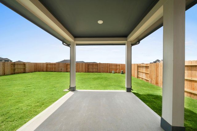 116 Coastal Prairie Drive, Waller, TX 77484