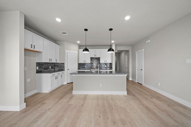 116 Coastal Prairie Drive, Waller, TX 77484