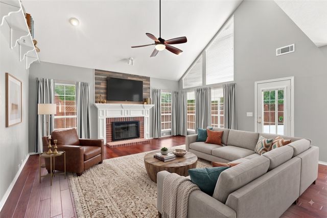 4 Fountain Gate Circle, Allen, TX 75002
