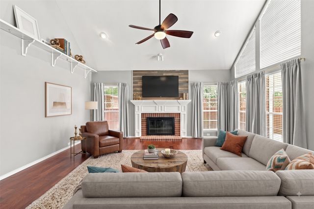 4 Fountain Gate Circle, Allen, TX 75002