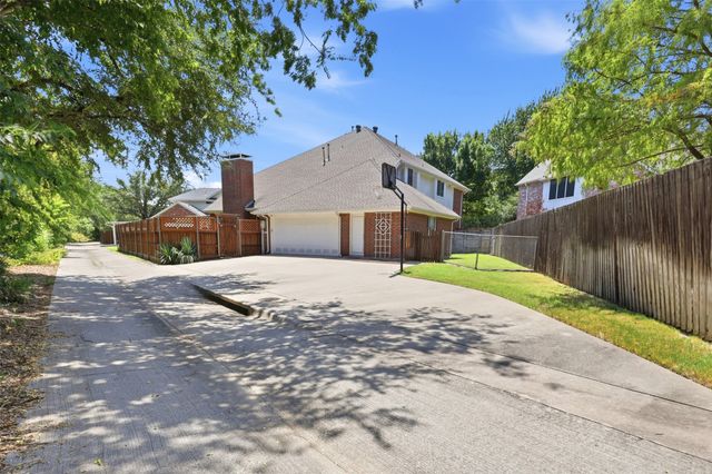 4 Fountain Gate Circle, Allen, TX 75002