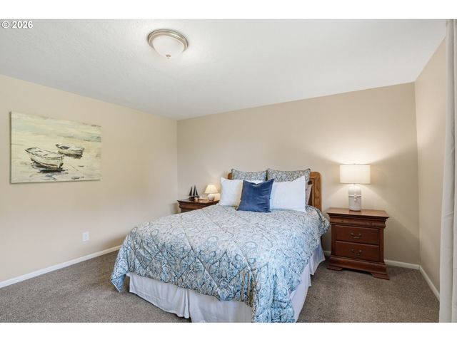 23901 Ne AIRPORT Rd, Aurora, OR 97002