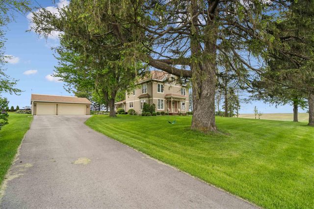 5736 Hammond Avenue, Waterloo, IA 50701