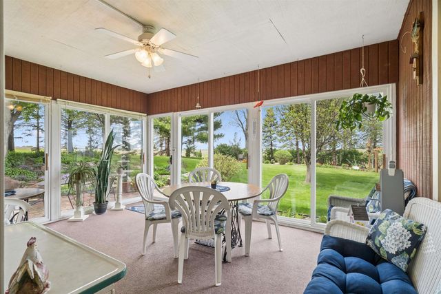 5736 Hammond Avenue, Waterloo, IA 50701