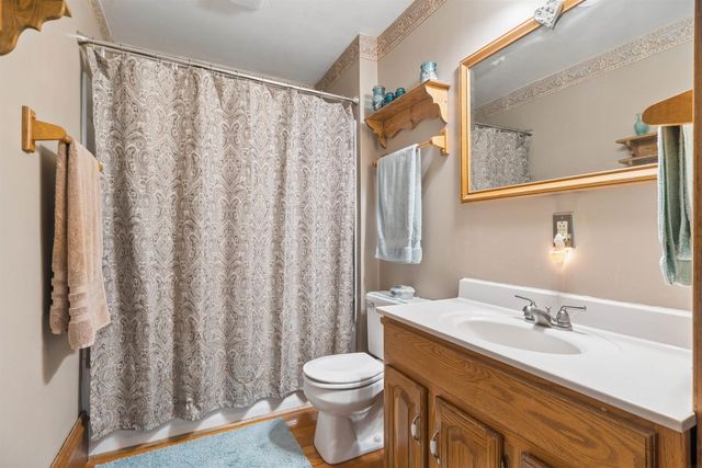 5736 Hammond Avenue, Waterloo, IA 50701