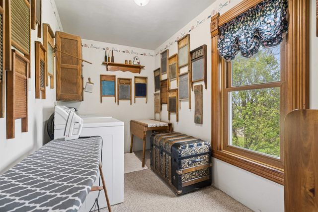 5736 Hammond Avenue, Waterloo, IA 50701