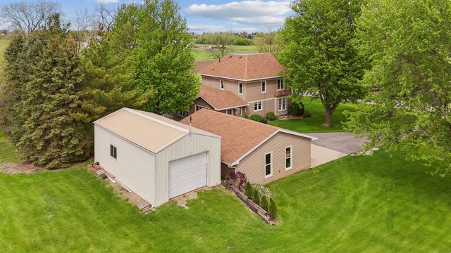 5736 Hammond Avenue, Waterloo, IA 50701