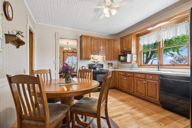 5736 Hammond Avenue, Waterloo, IA 50701