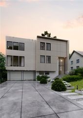 1260 Kingsley Circle NE, Atlanta, GA 30324