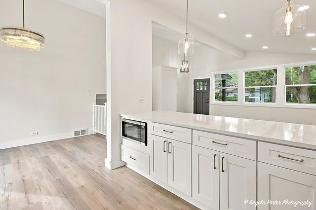 2929 Central Road, Glenview, IL 60025