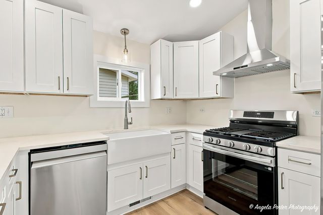 2929 Central Road, Glenview, IL 60025