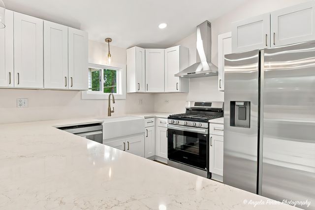 2929 Central Road, Glenview, IL 60025