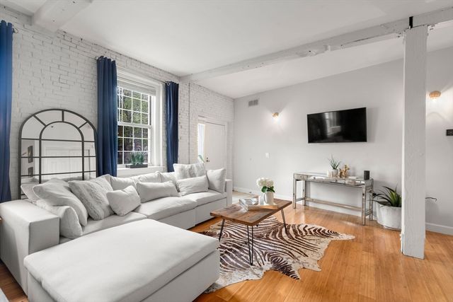 7 S Stone Mill Drive 403, Dedham, MA 02026